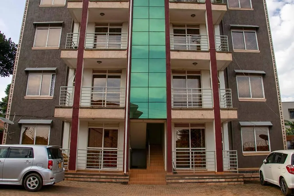 Karibu Home Easily Accessible And Spacious. Kampala