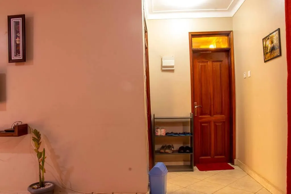 Karibu Home Easily Accessible And Spacious. Kampala Appartement
