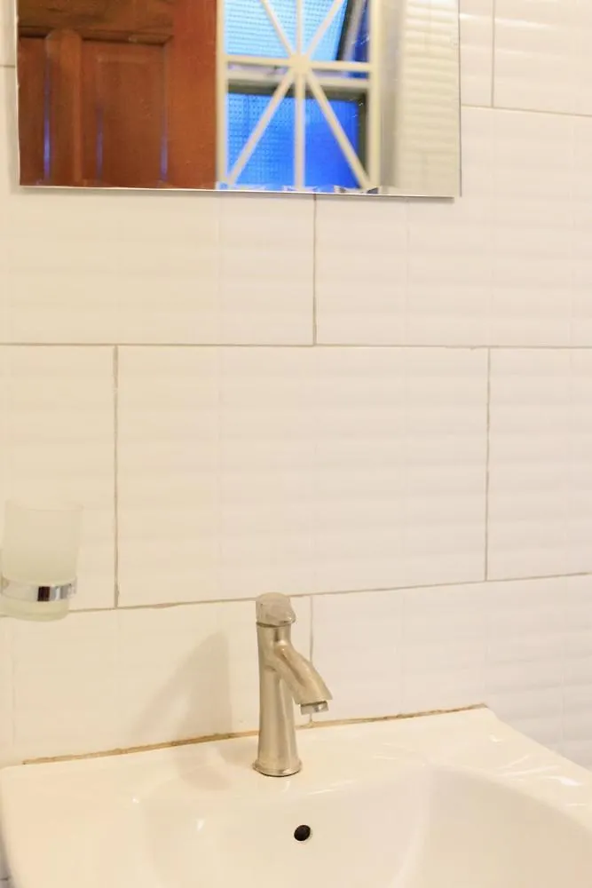 Karibu Home Easily Accessible And Spacious. Kampala
