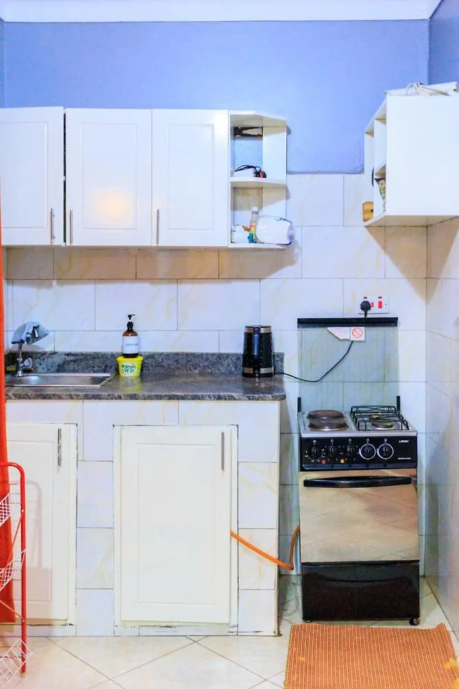 Karibu Home Easily Accessible And Spacious. Kampala 0*,